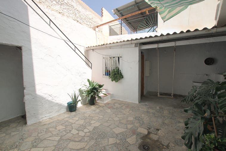 Townhouse in velez malaga for sale