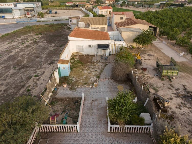 Spacious property with 2 houses and private pool in Orihuela Alicante