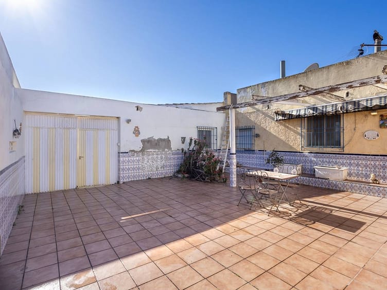 Spacious property with 2 houses and private pool in Orihuela Alicante