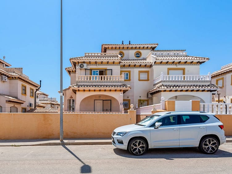 Turnkey Quadruplex Townhouse with Multiple Terraces in Lomas de Cabo Roig, Orihuela Costa