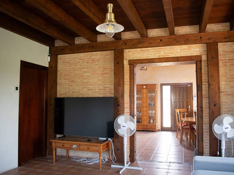 Wonderful rustic property for immediate availability with horse stables and swimming pool in Dolores, Alicante