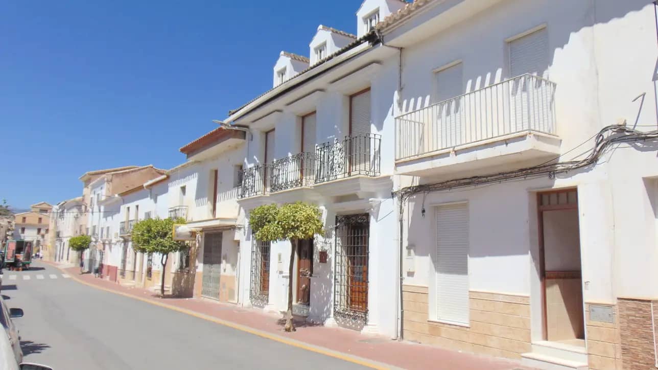 Town House for sale in Cantoria, Almeria