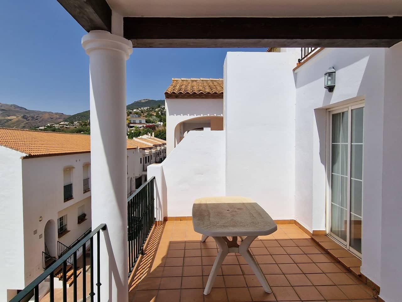 3 BED, 3 BATH TOWN HOUSE FOR SALE IN ALCAUCÍN, MÁLAGA, SPAIN.