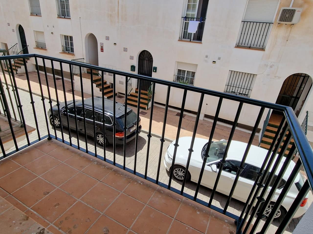 3 BED, 3 BATH TOWN HOUSE FOR SALE IN ALCAUCÍN, MÁLAGA, SPAIN.