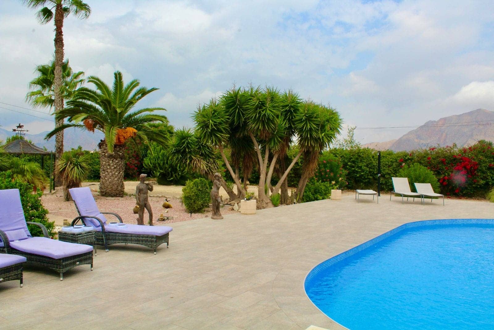 Luxurious 4-Bedroom Country House in Orihuela Alicante