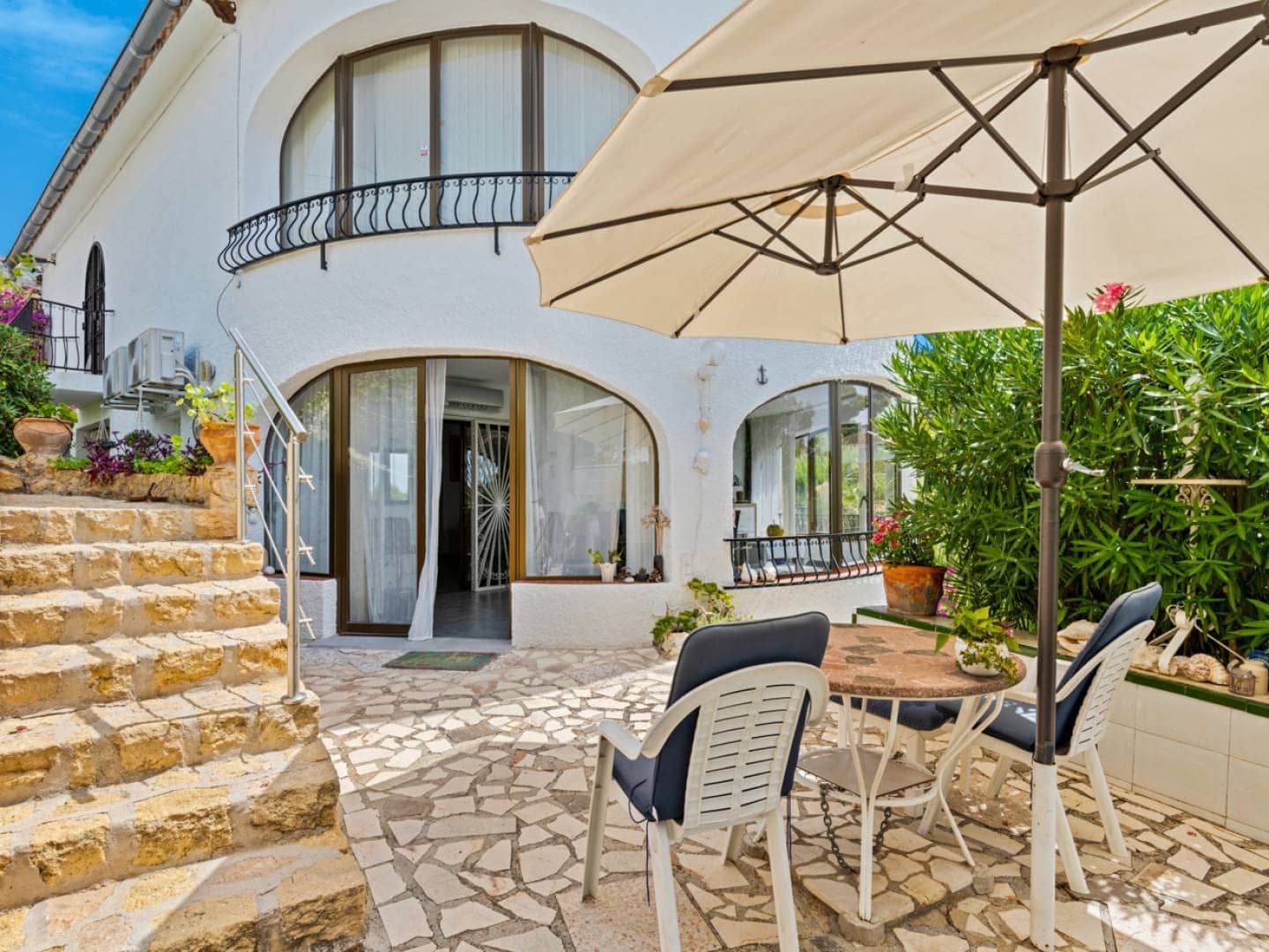 Stunning Villa with Sea Views for Sale in Altea, Alicante - €329,000