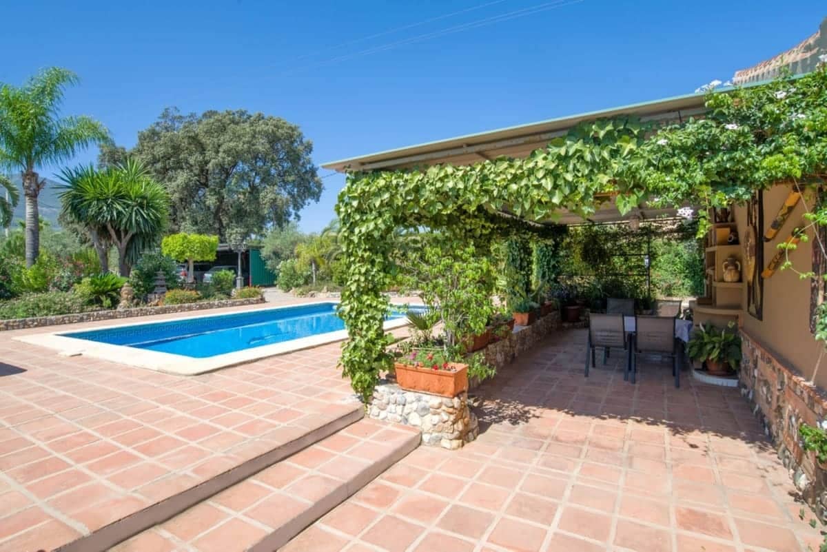 Villa for sale in Alhaurin el Grande, Malaga - € 870.000