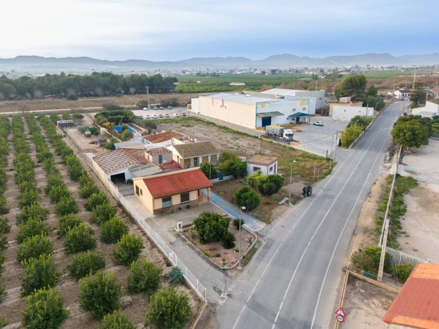 Spacious property with 2 houses and private pool in Orihuela Alicante