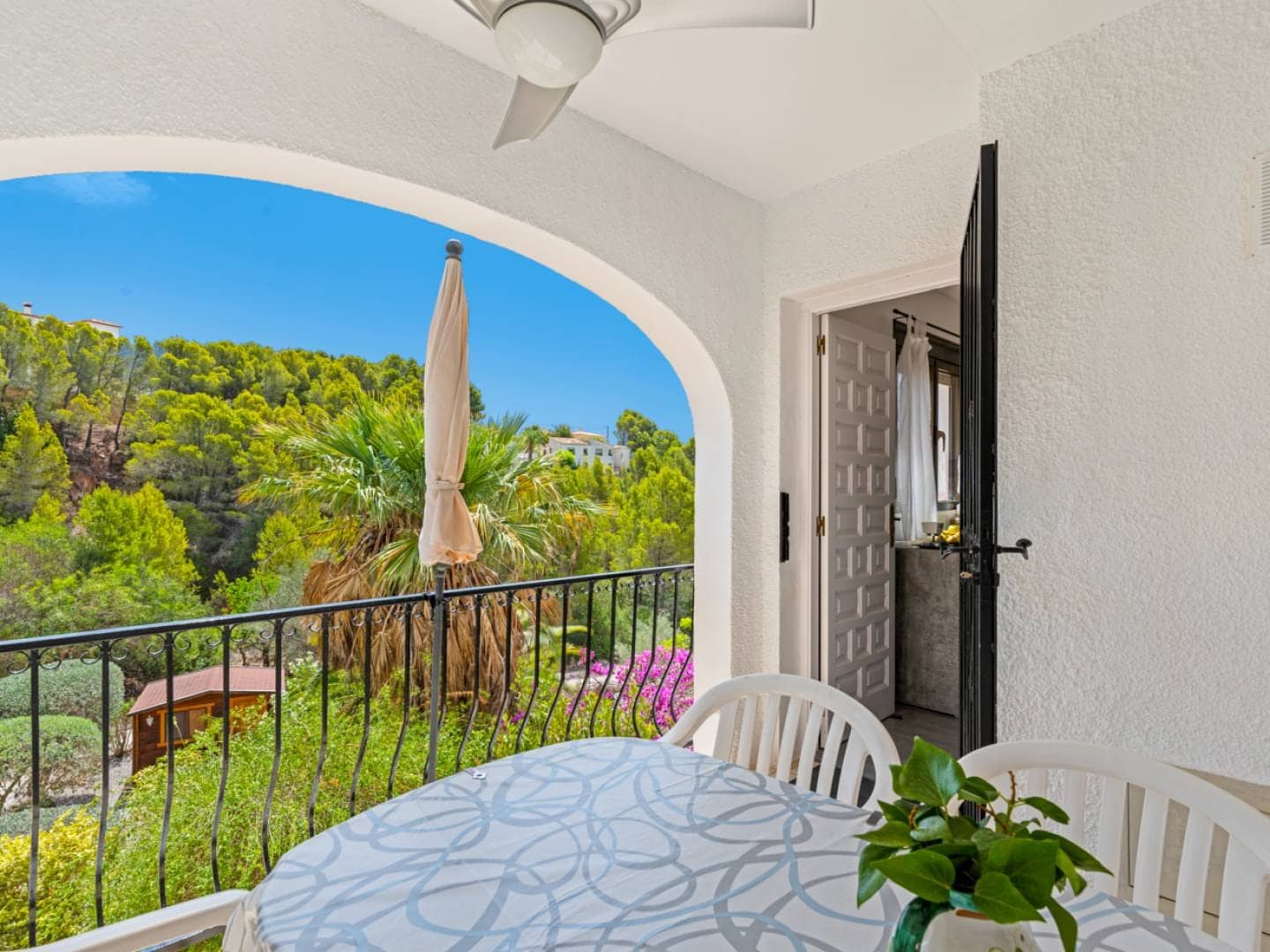 Stunning Villa with Sea Views for Sale in Altea, Alicante - €329,000